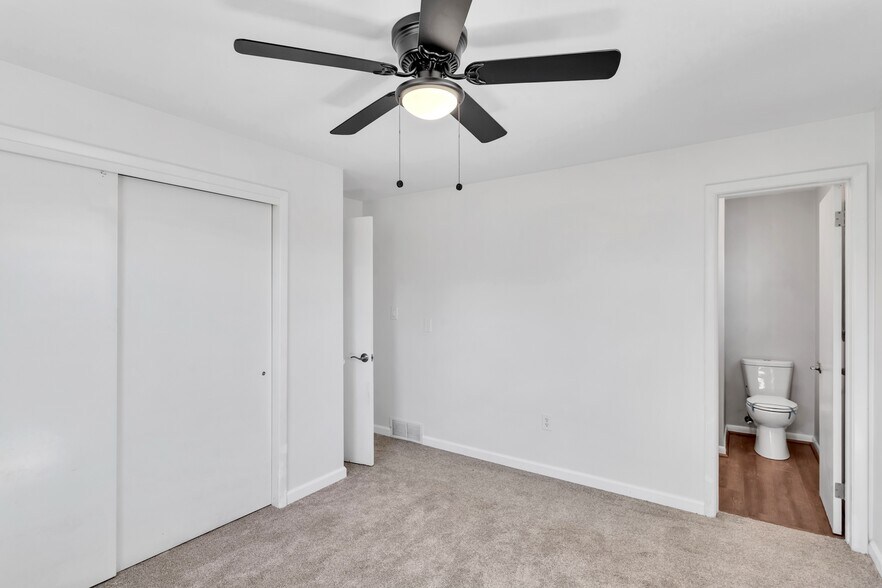 More Photos Of 1060 Pittsburgh Rd, Valencia Office For Sale