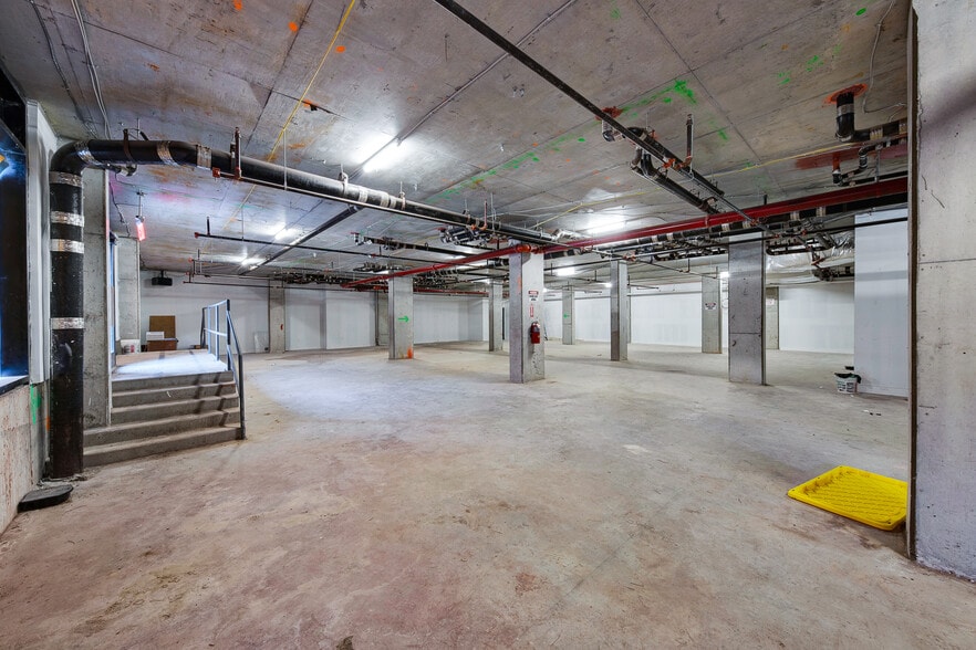 More Photos Of 40 Bruckner Blvd, Bronx Apartments For Lease