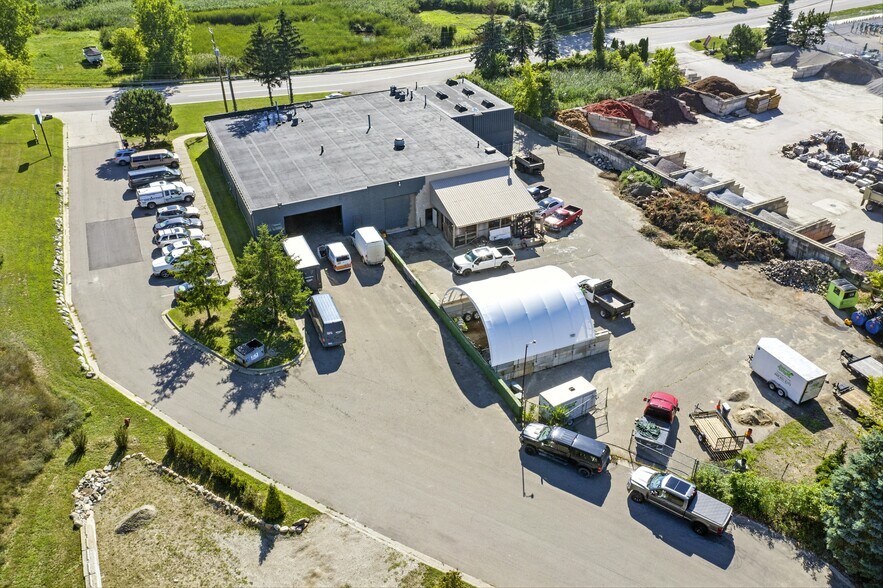More Photos Of 4800 Joslyn Rd, Lake Orion Light Manufacturing For Sale