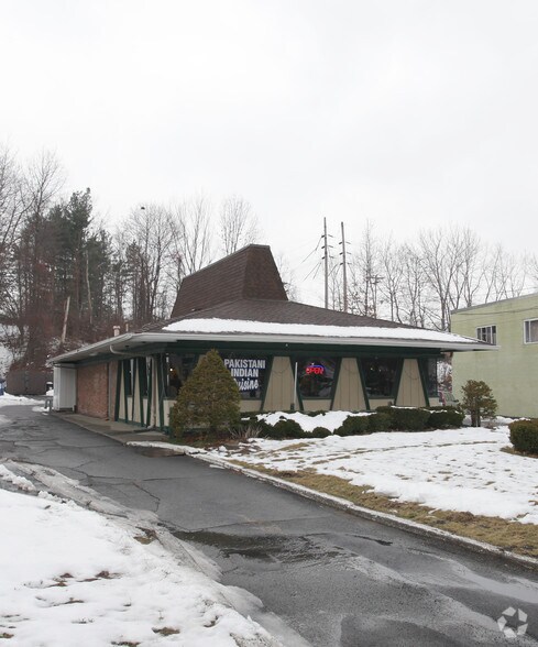 More Photos Of 638 New Loudon Rd, Latham Restaurant For Lease