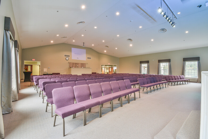 More Photos Of 1400 Grayson Hwy, Lawrenceville Religious Facility For Sale