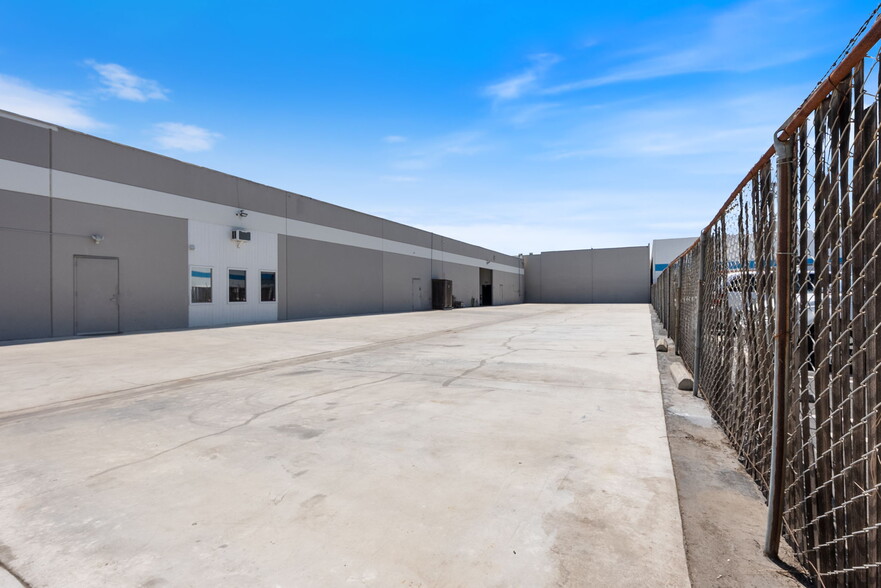 More Photos Of 15591 Container Ln, Huntington Beach Warehouse For Sale