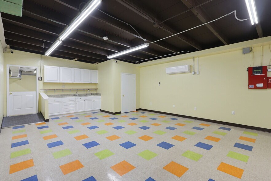 More Photos Of 346 N Volusia Ave, Orange City Office For Lease