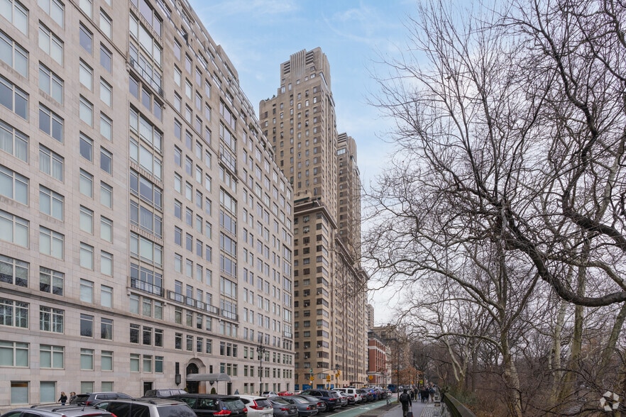 More Photos Of 25 Central Park W, New York Apartments For Lease