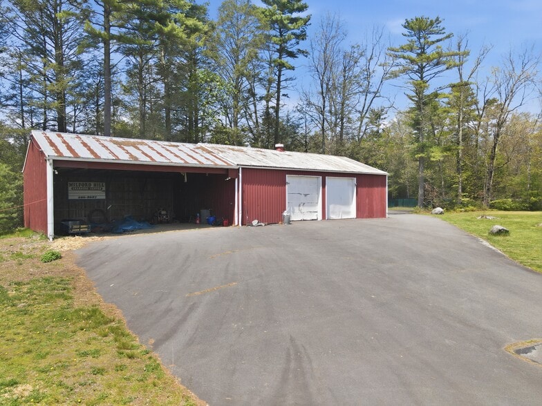 More Photos Of 120 Milford Hill Ln, Milford Flex For Sale