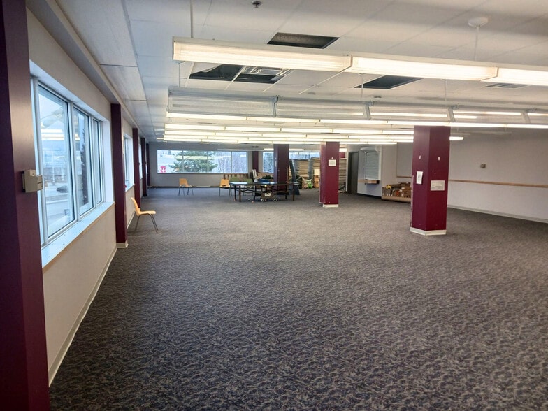 More Photos Of 145 Government Rd W, Kirkland Lake Office For Lease