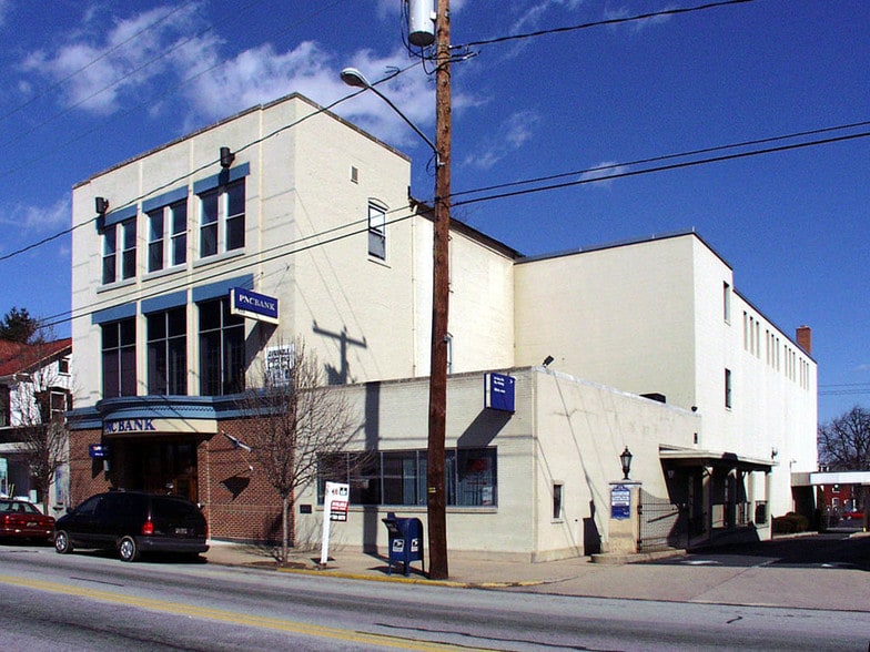 More Photos Of 331 Bridge St, New Cumberland Office For Sale