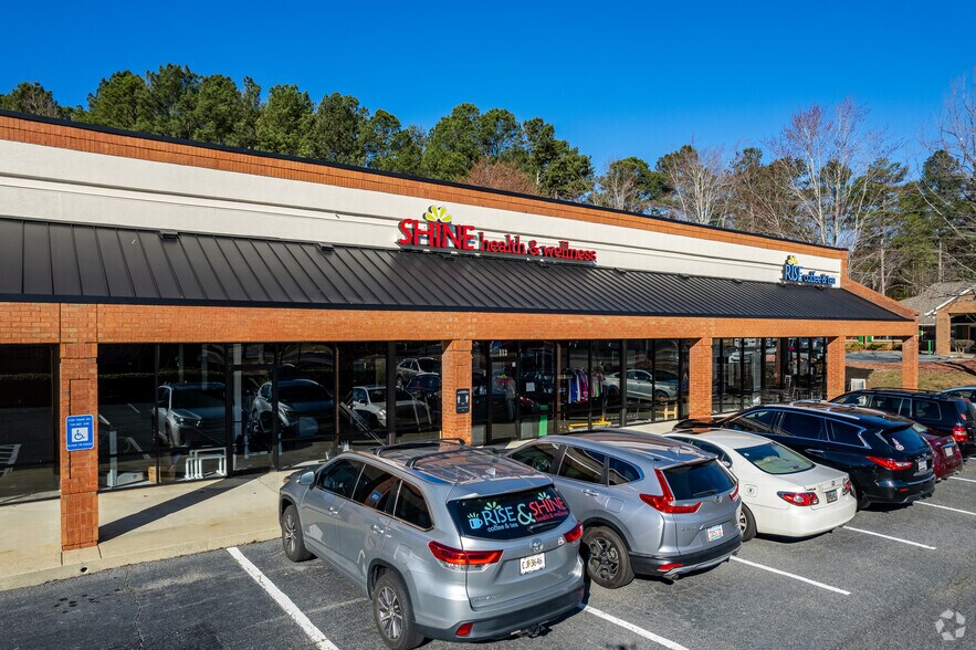 More Photos Of 4647-4699 Sandy Plains Rd, Roswell Unknown For Lease