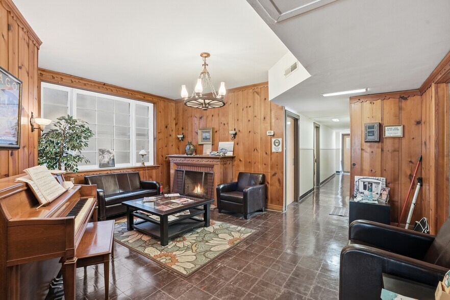 More Photos Of 10835 S Western Ave, Chicago Apartments For Sale