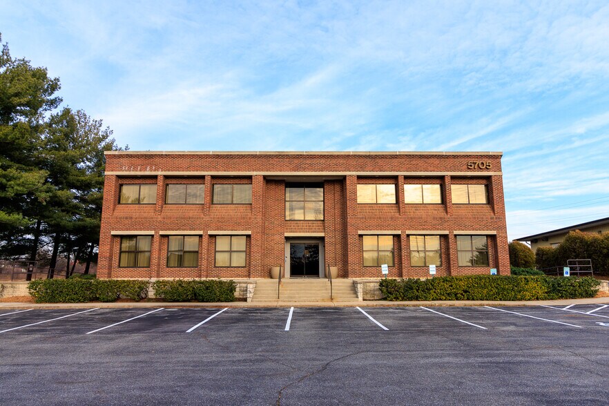 More Photos Of 5705 Industry Ln, Frederick Office For Sale