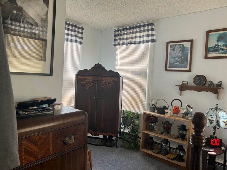 More Photos Of 304 Courtney Dr, Lewisburg Apartments For Sale