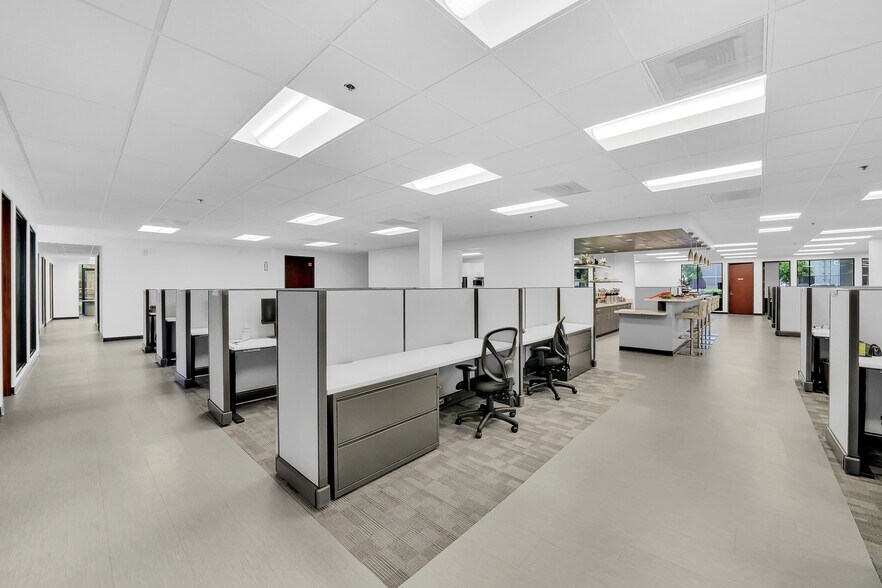 More Photos Of 15901 Red Hill Ave, Tustin Office For Sale