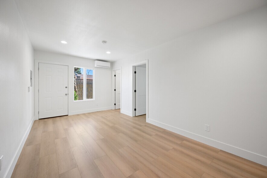 More Photos Of 329 N Pico Ave, Fallbrook Apartments For Sale