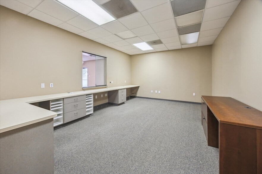 More Photos Of 6504 Memorial Dr, Texas City Medical For Sale