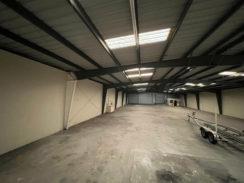 More Photos Of 956 S US Highway 41, Inverness Warehouse For Sale
