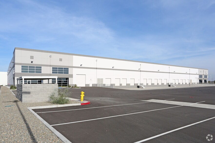 More Photos Of 18551 Christopher Way, Lathrop Warehouse For Lease