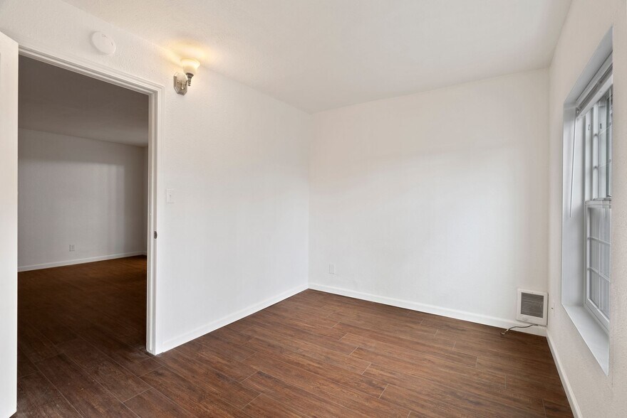 More Photos Of 901 S Lincoln St, Spokane Multifamily For Sale
