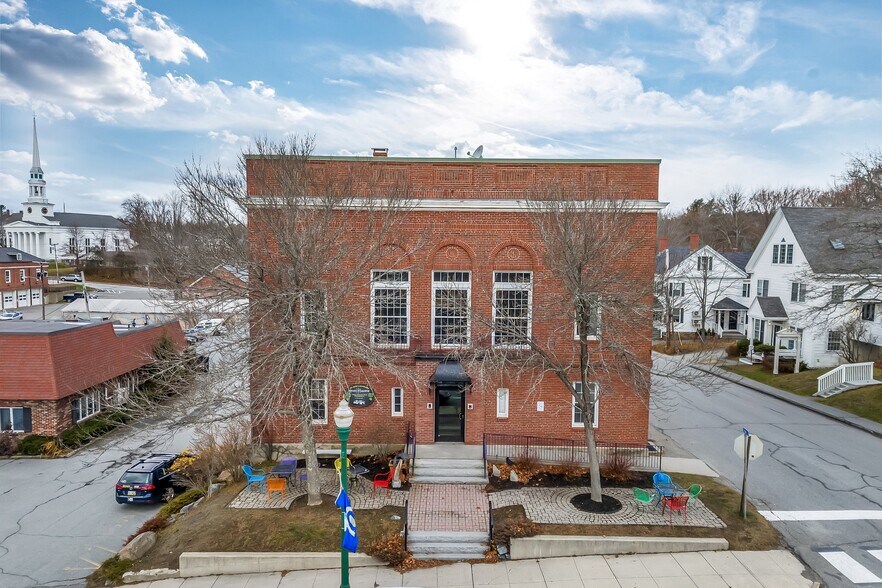 More Photos Of 192 Main St, Ellsworth Storefront For Sale