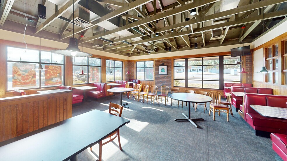 More Photos Of 2205 Veterans Blvd, Dublin Restaurant For Lease