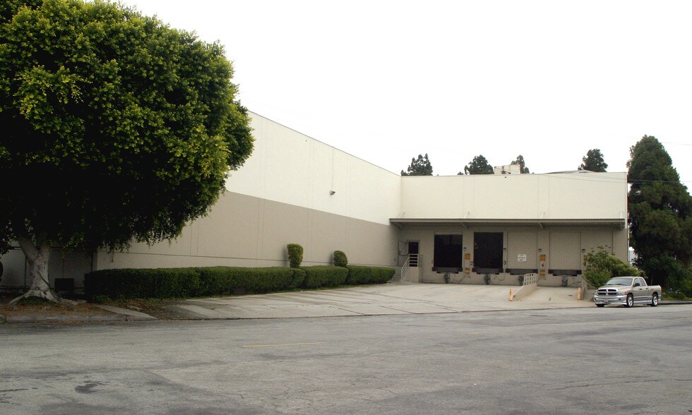 More Photos Of 6541 E Washington Blvd, Commerce Manufacturing For Lease