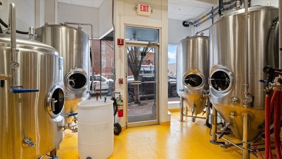 More Photos Of 35 Main St, Amesbury Storefront Retail Office For Sale