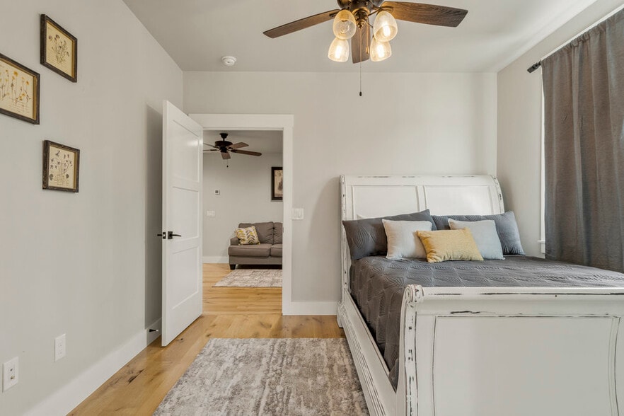 More Photos Of 19501 W 41st St, Sand Springs Specialty For Sale