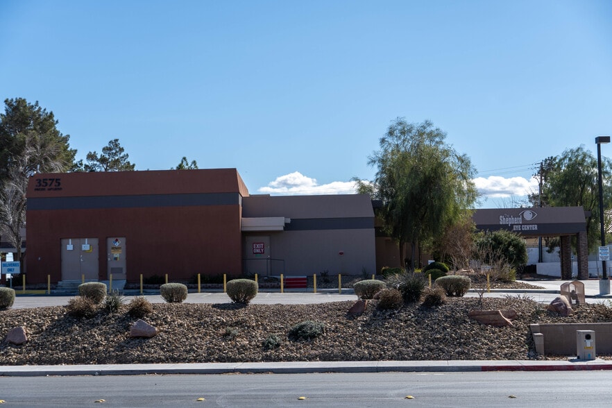 More Photos Of 3575 Pecos Mcleod Rd, Las Vegas Medical For Sale