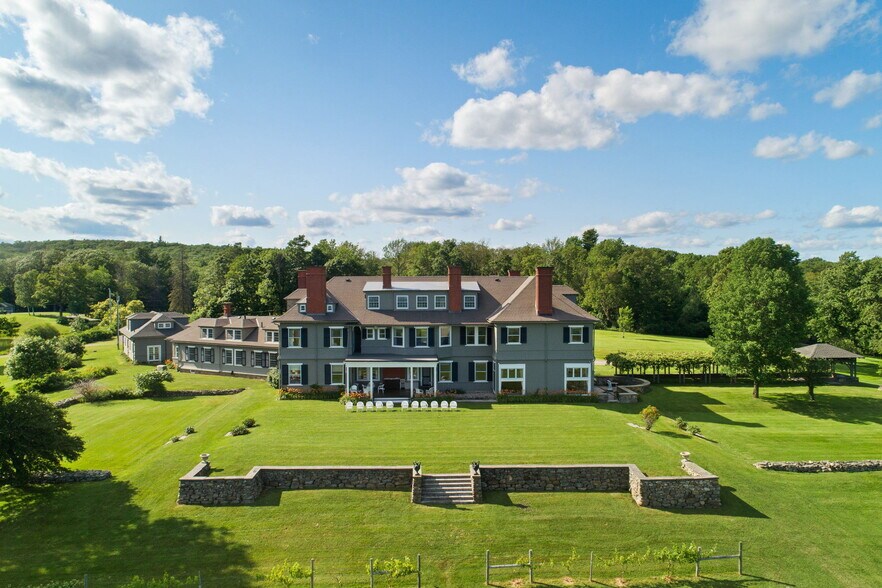 More Photos Of 4 Windmill Hill rd, Dublin Specialty For Sale
