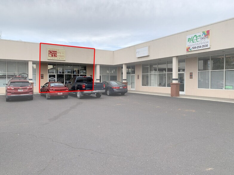 More Photos Of 247 Thain Rd, Lewiston Office For Lease