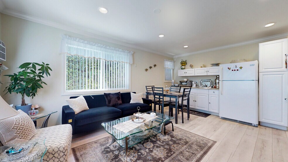 More Photos Of 1344 E Broadway, Glendale Apartments For Sale