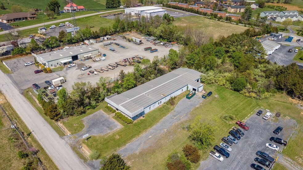 More Photos Of 52 Mid Valley Ln, Verona Warehouse For Sale