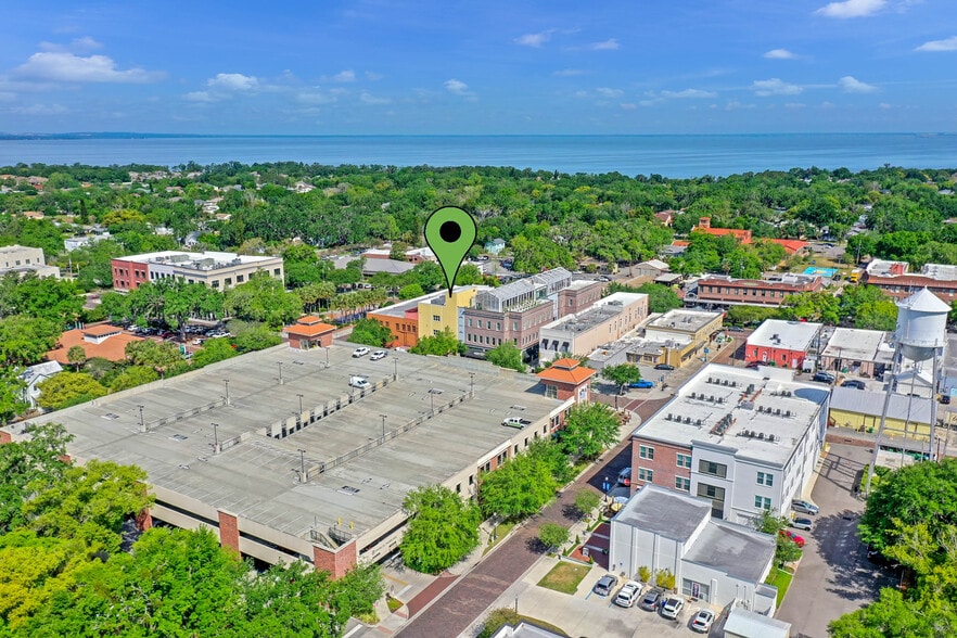 More Photos Of 162 W Plant St, Winter Garden General Retail For Lease