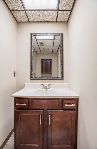 More Photos Of 212 W National Rd, Vandalia Office For Sale