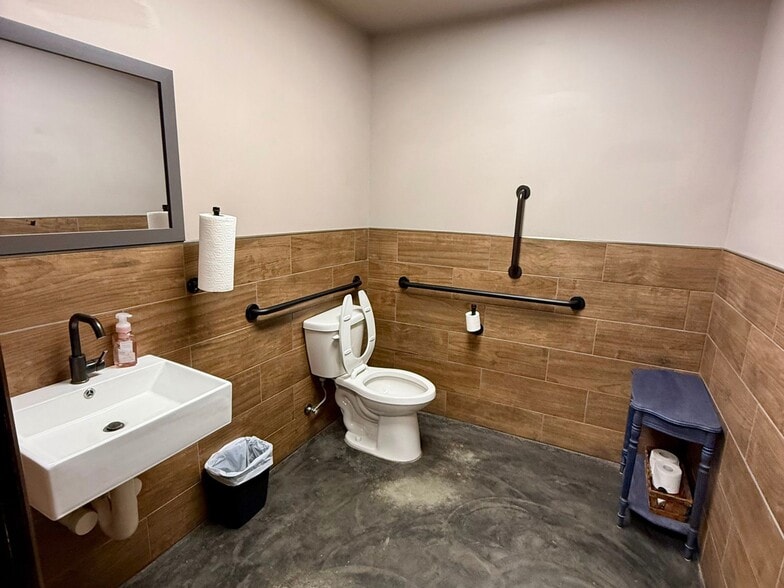More Photos Of 28 E Main, Maiden Restaurant For Sale