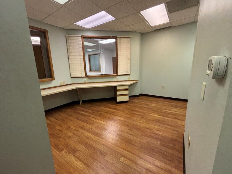 More Photos Of 2500 Niles Rd, Saint Joseph Medical For Lease