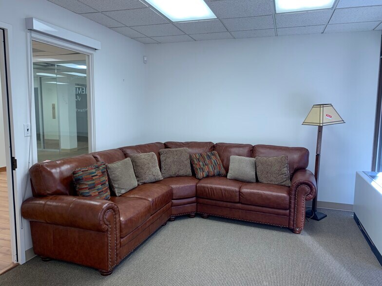 More Photos Of 1819 L St NW, Washington Loft Creative Space For Lease