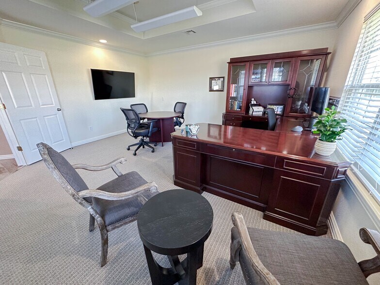 More Photos Of 8813 N 145th East Ave, Owasso Office Residential For Sale