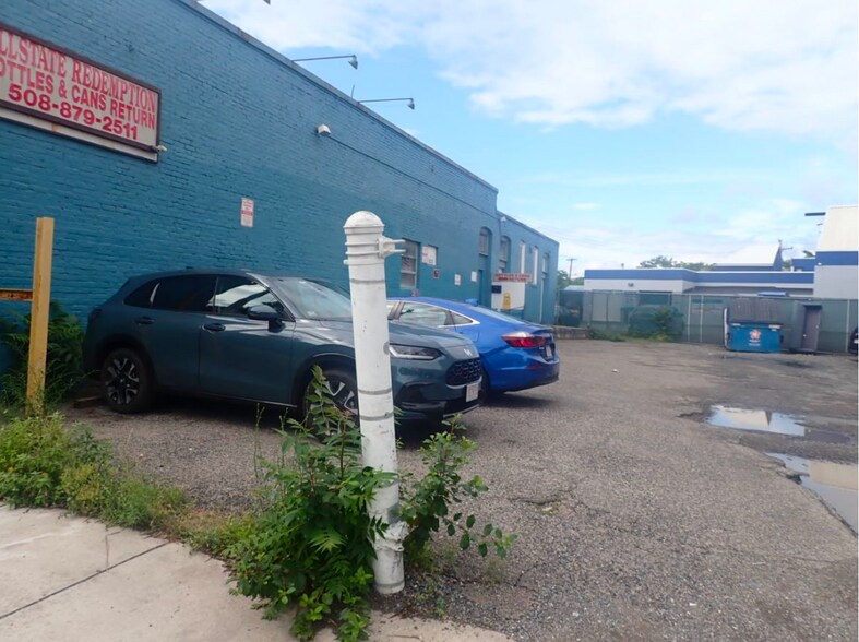 More Photos Of 5-11 Claflin St, Framingham Industrial For Sale