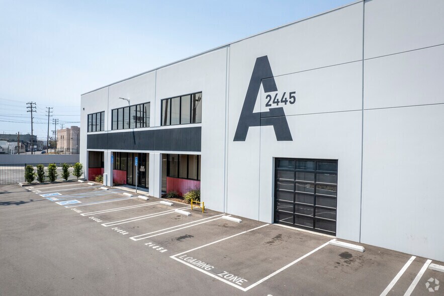 More Photos Of 2445 E 12th St, Los Angeles Industrial For Sale