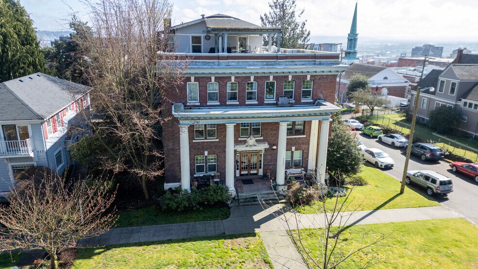 More Photos Of , Tacoma Multifamily For Sale