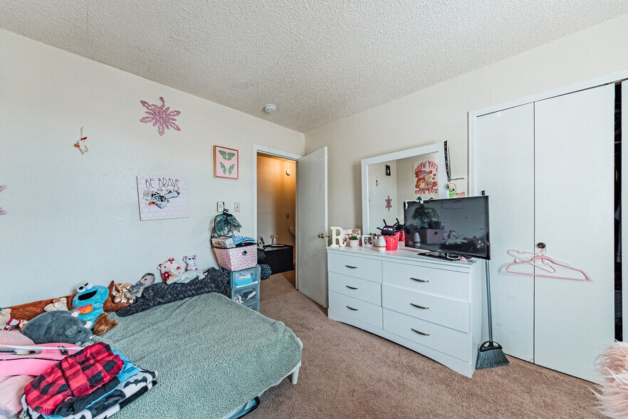 More Photos Of 6970 Peyote Way, Colorado Springs Apartments For Sale