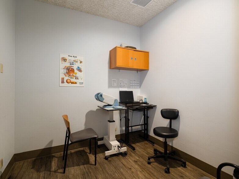 More Photos Of 571 W 7th St, San Pedro Medical For Sale