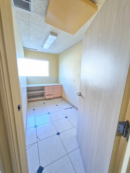 More Photos Of 1320 Apple Ave, Hayward Medical For Lease