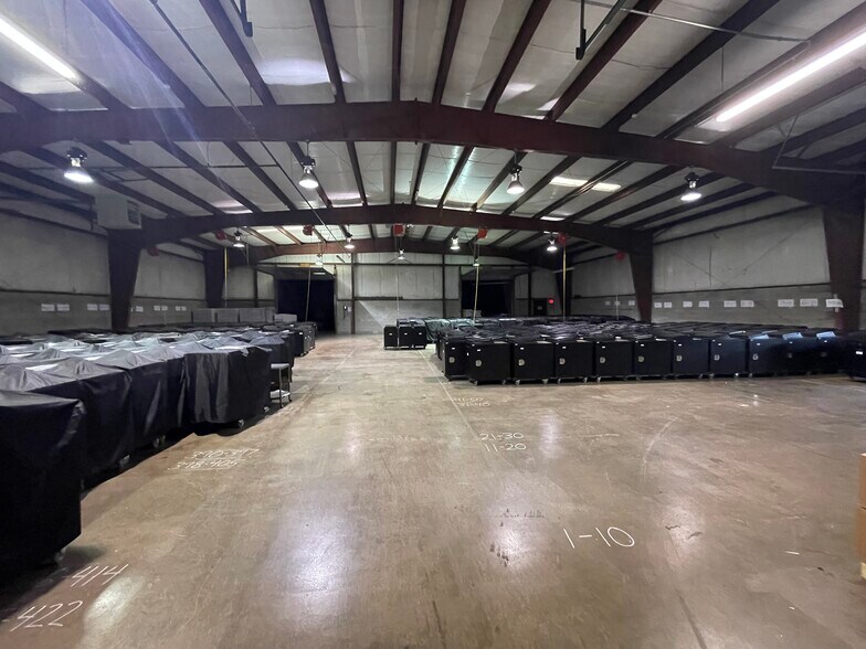 More Photos Of 2595 Brighton Henrietta Town L Rd, Rochester Light Distribution For Lease