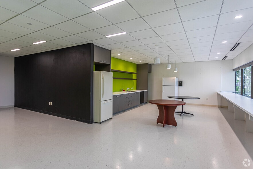 More Photos Of 350 Main St, Malden Office For Lease