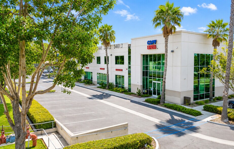 More Photos Of 3441 Main St, Chula Vista Warehouse For Lease