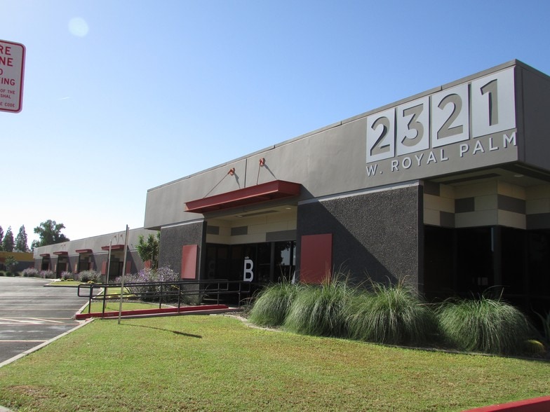 More Photos Of 2410 W Royal Palm Rd, Phoenix Light Manufacturing For Sale