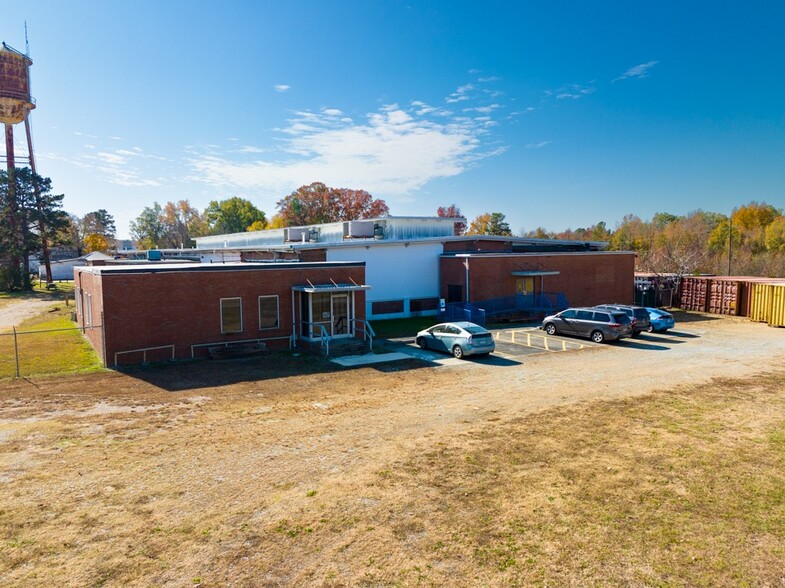 Primary Photo Of 140 Somerset Church Rd, Roxboro Warehouse For Lease