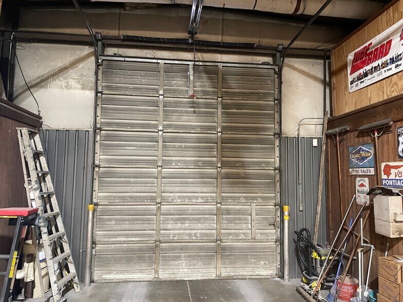 More Photos Of 13110 E 11th St, Tulsa Auto Repair For Sale