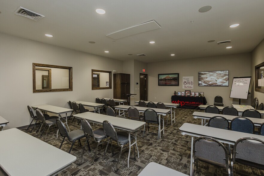 More Photos Of 429 S 119th St W, Wichita Office For Sale